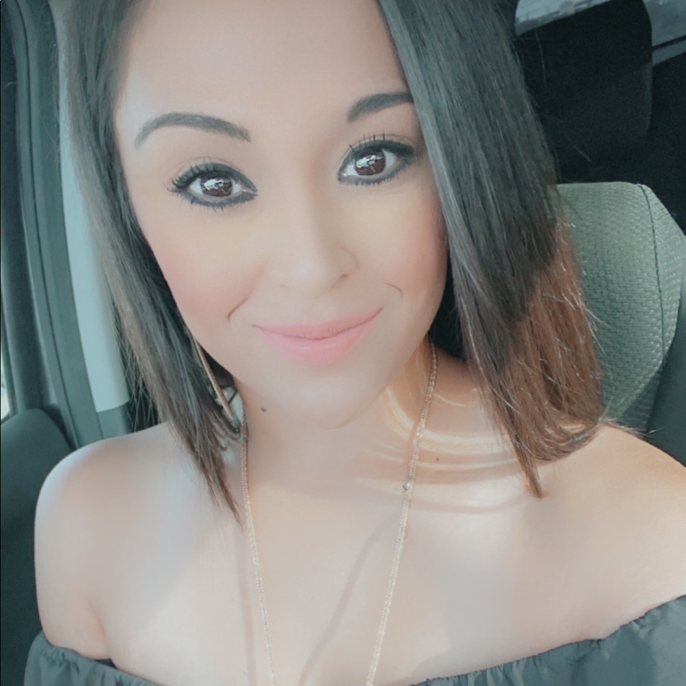 Meet your Posher, Jessica